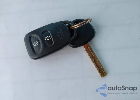 2013 Kia Sorento Lx V6 z USA, uszkodzony, nr VIN 5XYKT4A22DG372348